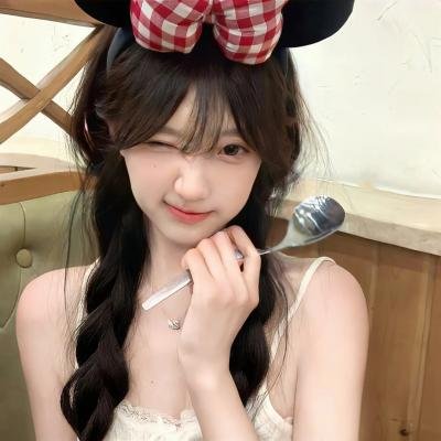 你在我的右手边