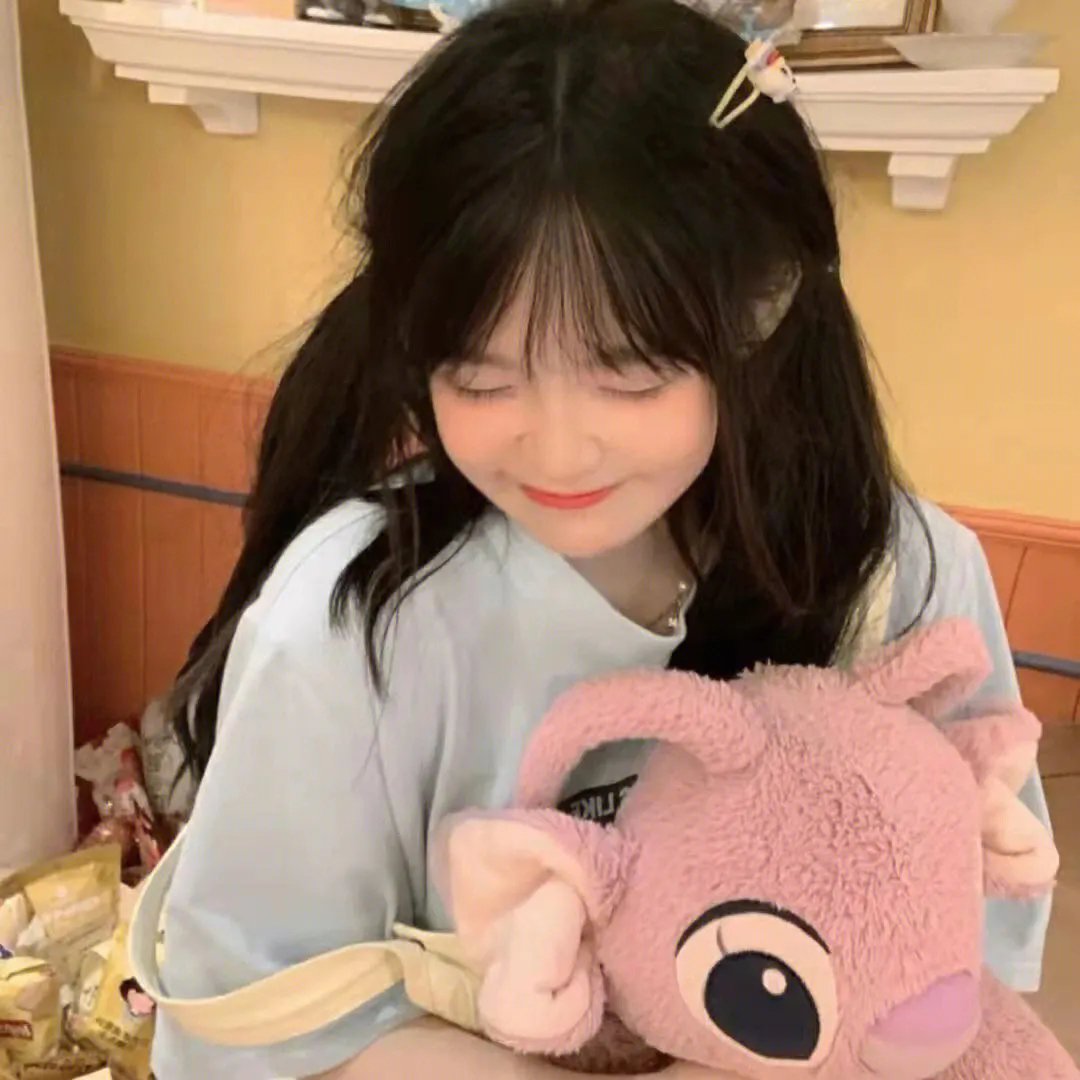 坐在门口的幽灵